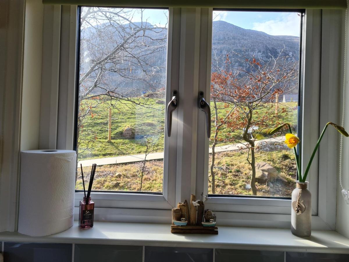 The Bay ,Luxury Shepherds Hut, Dundonnell المظهر الخارجي الصورة